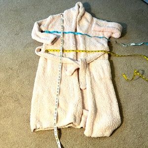 Barefoot Dreams Pool/ Bath Robe, Very Pale Pink, Sz 1. Excellent condition.